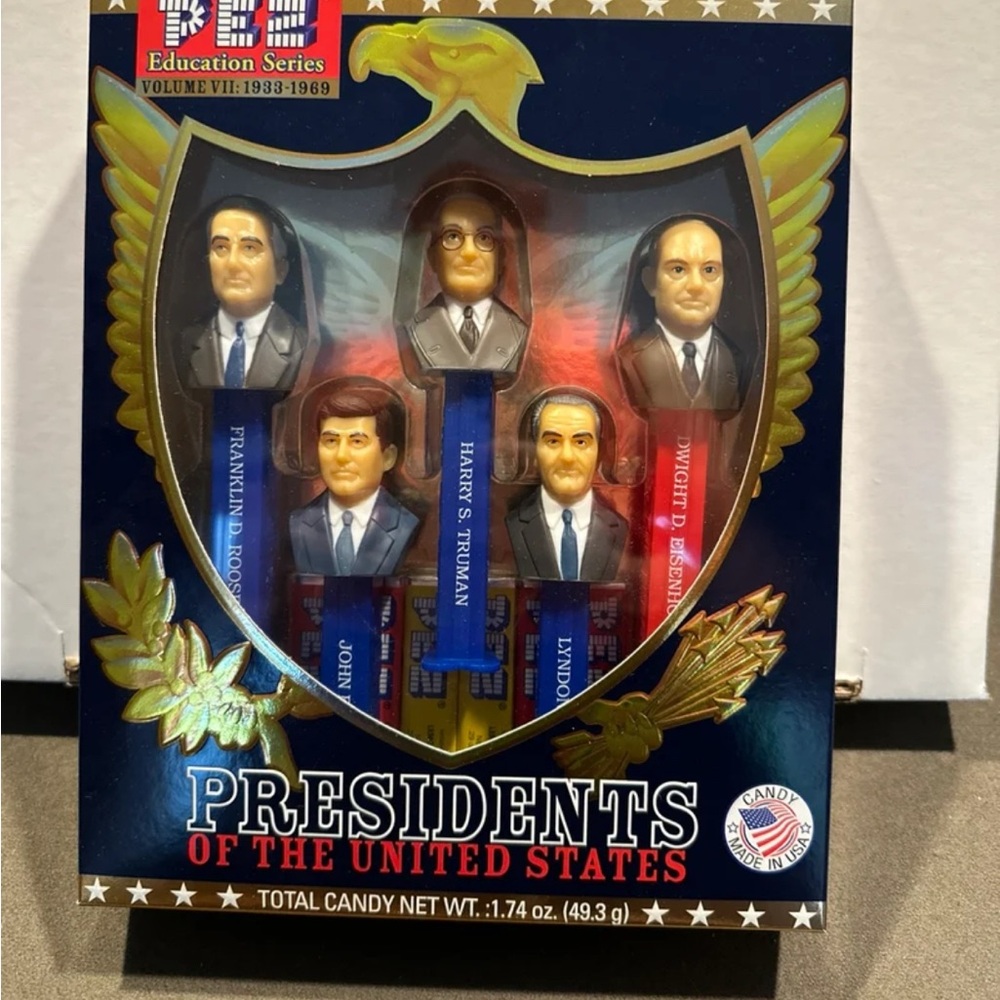 PEZ Presidents Candy Dispenser Set - Blue & Red
